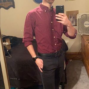 AE burgundy polka dot shirt with front pocket